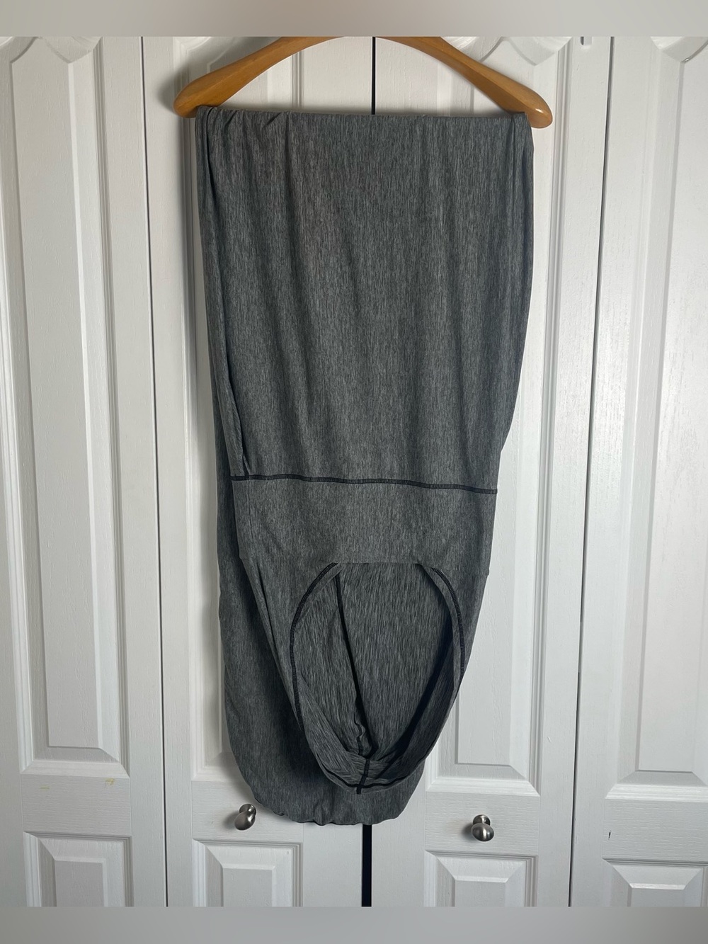 Hug Sleep Pod Hooded Swaddle Wearable Blanket Comfort Anxiety Adult S Gray Relax - Picture 2 of 10